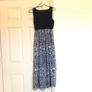 Sleeveless Maxi Dress with Leopard Print Skirt